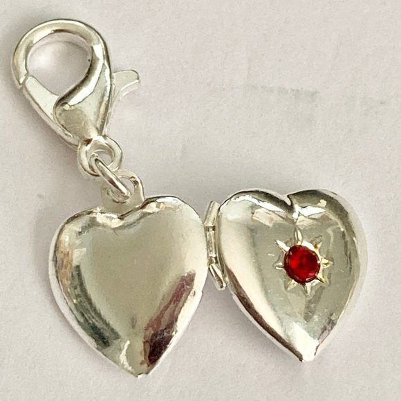 Vintage Silver Red Heart Locket Pendant Charm Victorian Photo Picture Plated - Picture 6 of 7